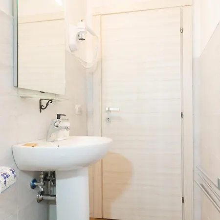 Apartamento Volte Antiche & Comfort Moderno A Due Passi Da Termini