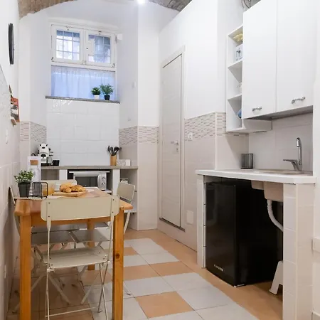 Volte Antiche & Comfort Moderno A Due Passi Da Termini Apartamento *